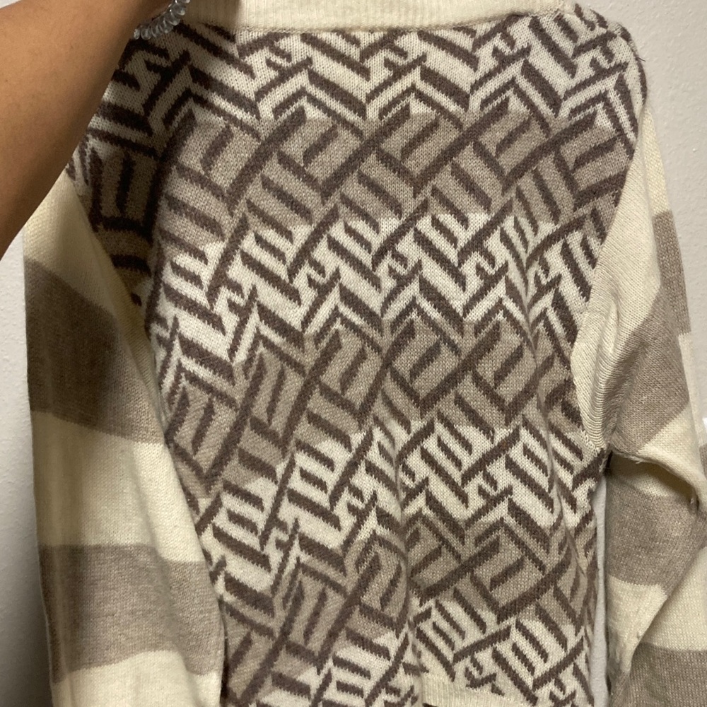 Dior Cream and Brown Knit Crewneck Sweater - Picture 5 of 6